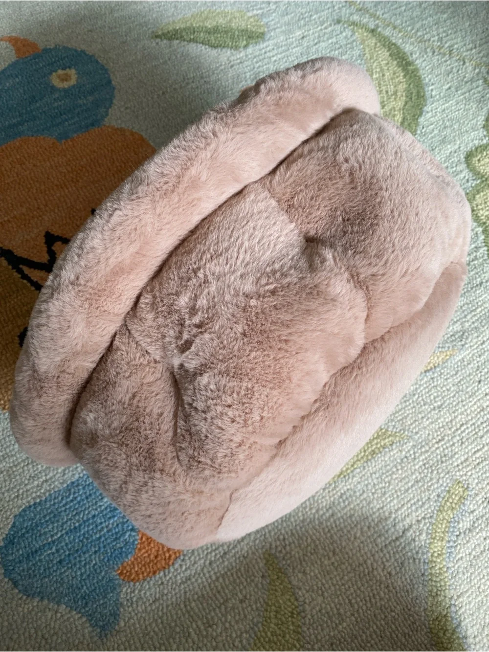 Martha Stewart - Faux Fur Reversible Small Round Pet Bed